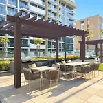 First Class Studio Urban Elegance